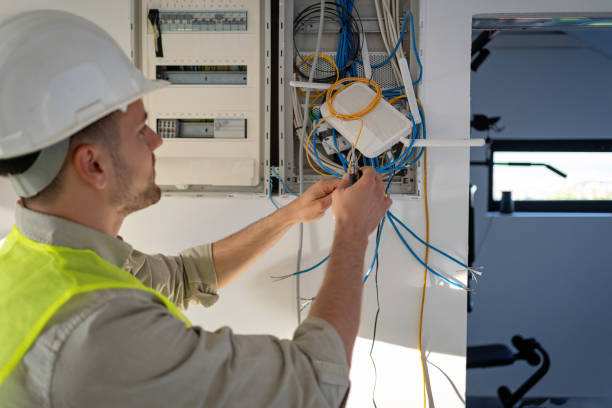 Best Affordable Emergency Electrician  in Lake St Croix Beach, MN